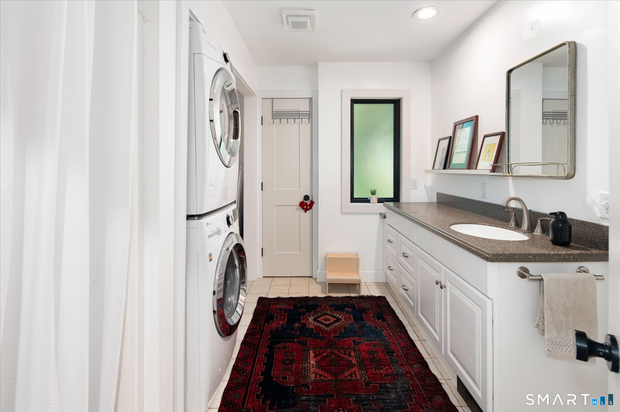 20 Riverside Court Guilford CT 06437