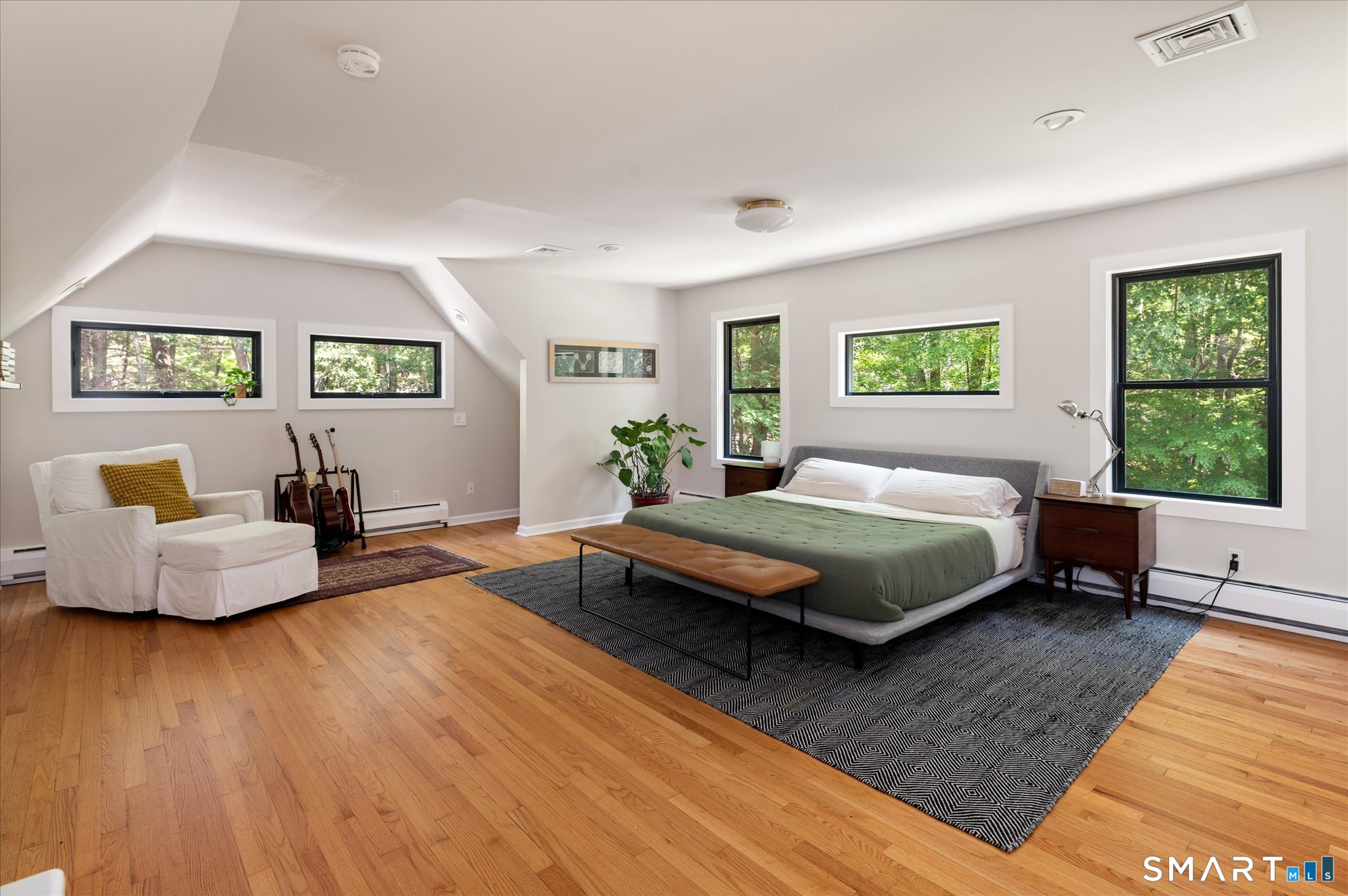 20 Riverside Court Guilford CT 06437