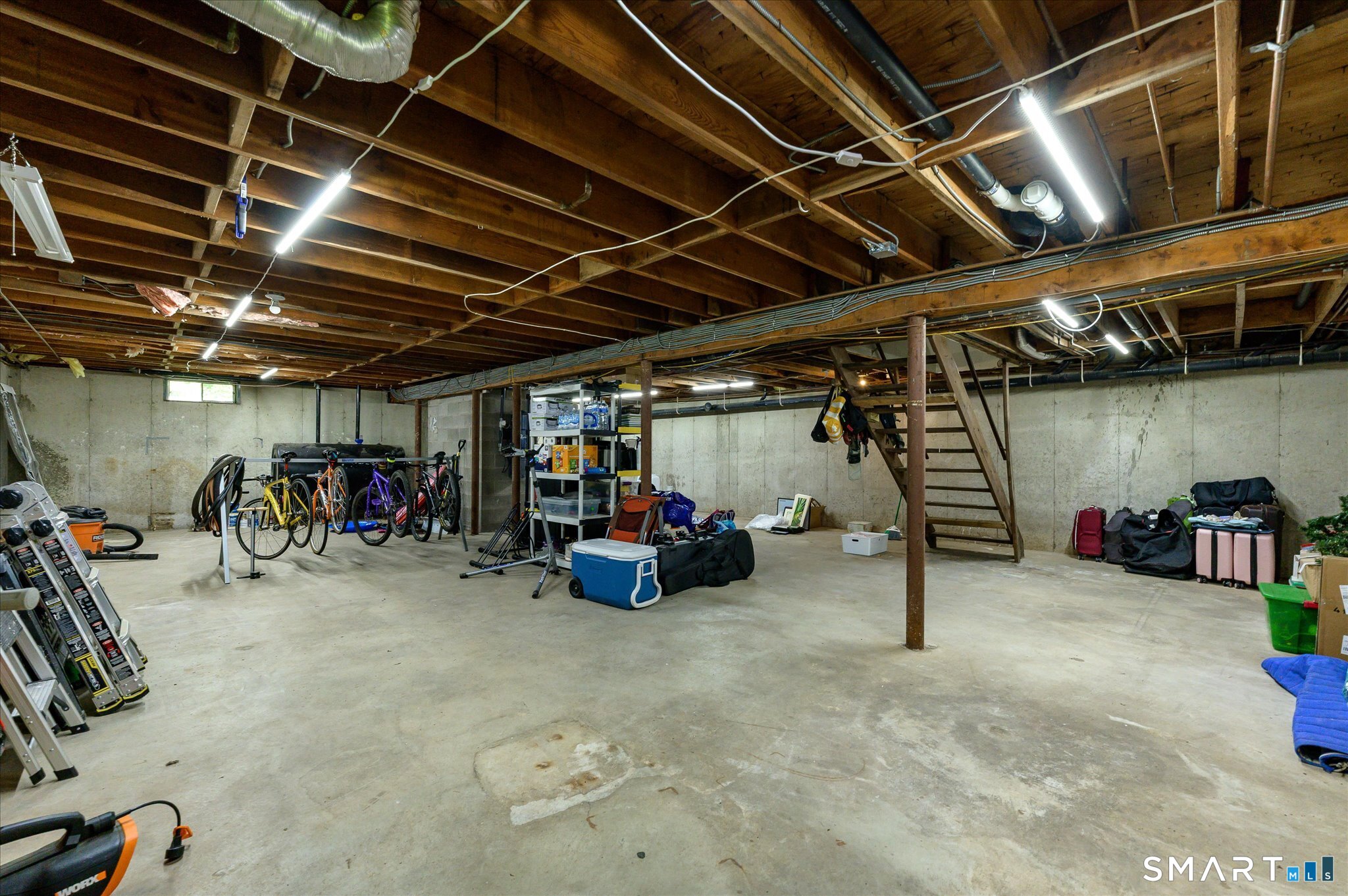 20 Riverside Court Guilford CT 06437
