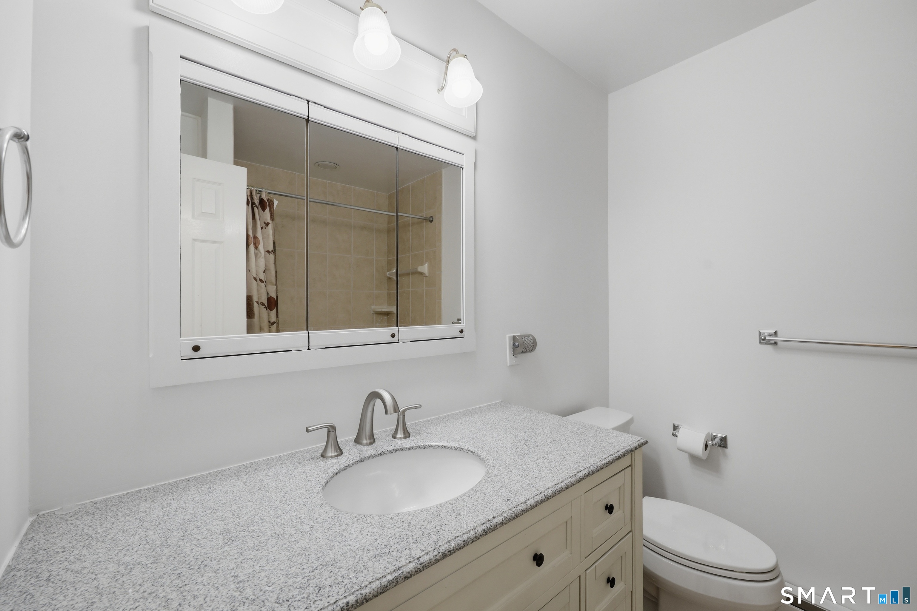 207 Barncroft Road Stamford CT 06902