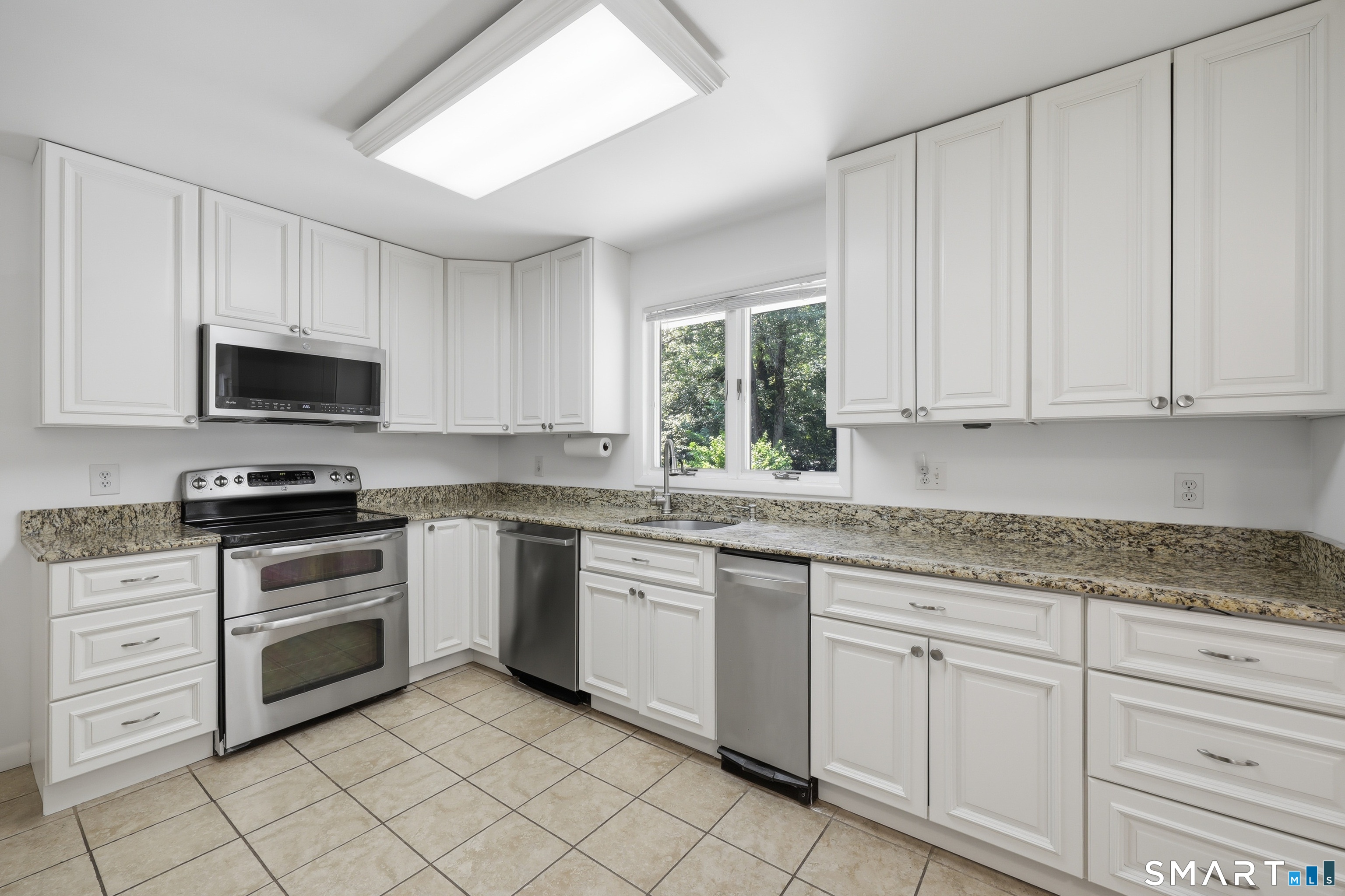 207 Barncroft Road Stamford CT 06902