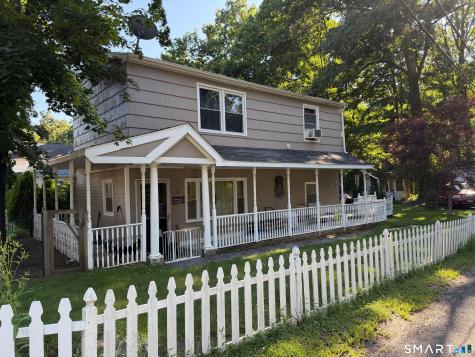 26 View Place Guilford CT 06437