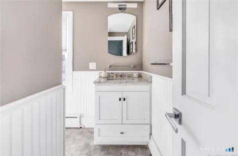 102 Peck Avenue West Haven CT 06516