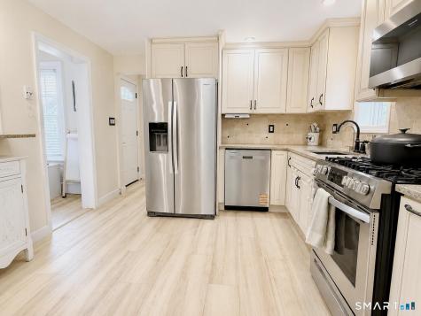 102 Peck Avenue West Haven CT 06516