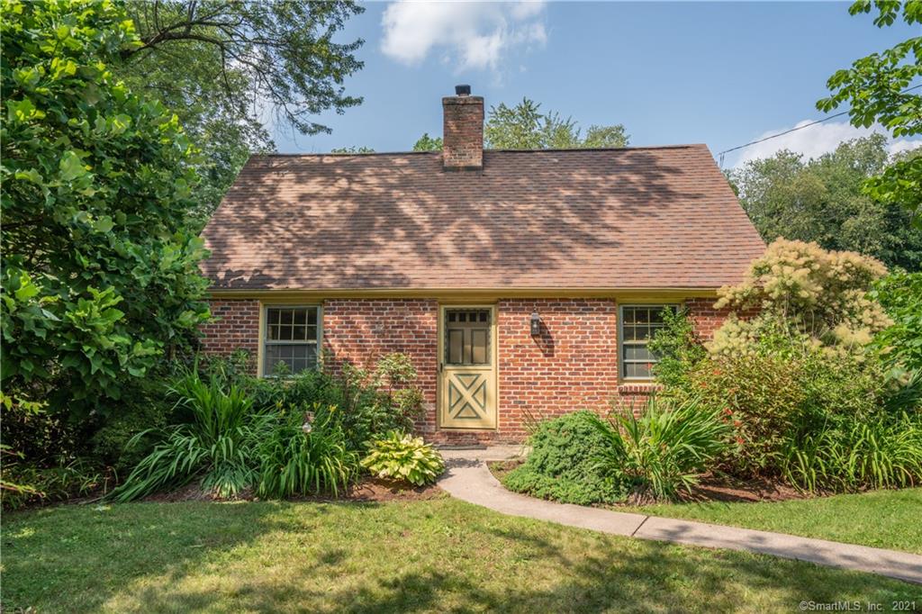 16 Mexcur Road Bloomfield CT 06002