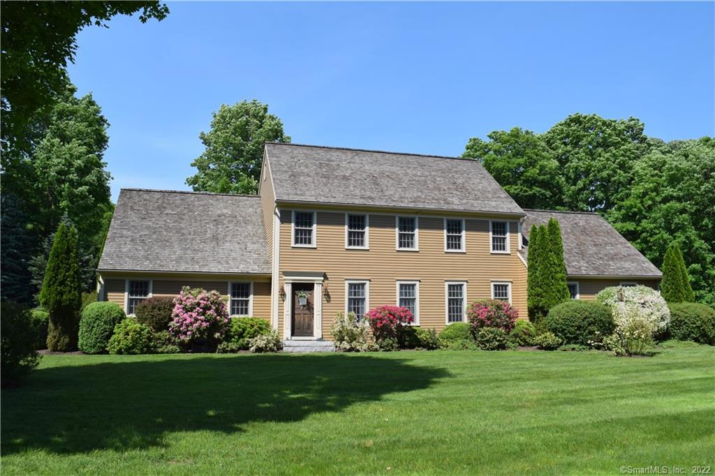 17 River Bend Drive Woodbury CT 06798