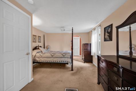 86 Indian Hill Road Newington CT 06111