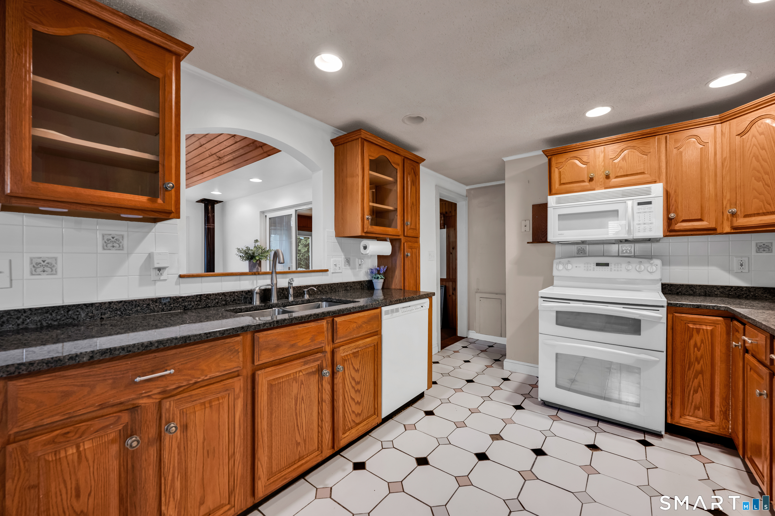 86 Indian Hill Road Newington CT 06111