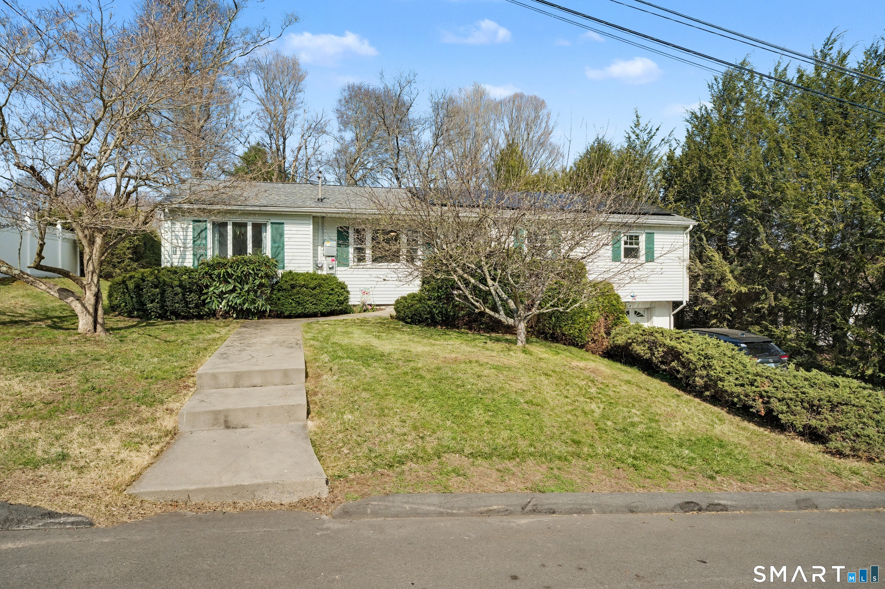 26 Sprucewood Road Watertown CT 06795