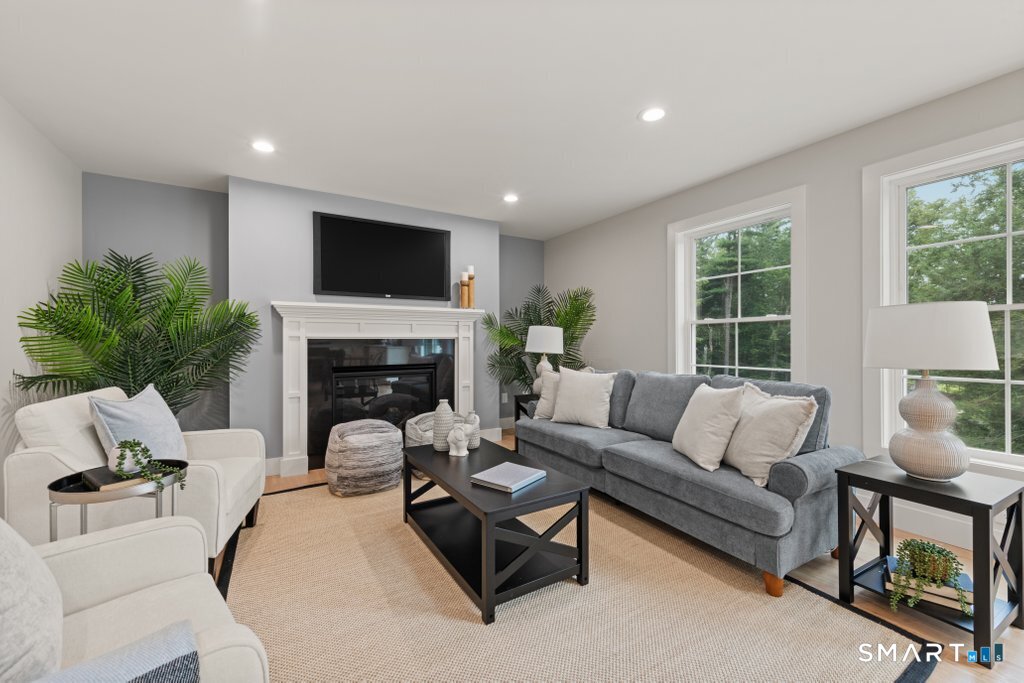 9 Beechwood Drive Newtown CT 06482
