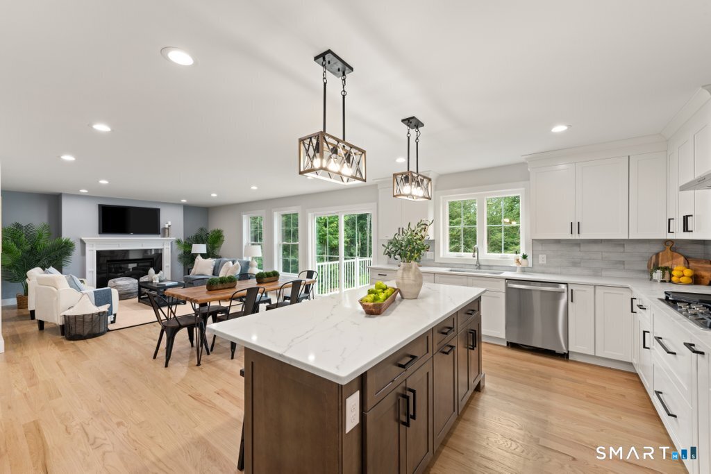 9 Beechwood Drive Newtown CT 06482