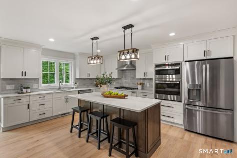 9 Beechwood Drive Newtown CT 06482