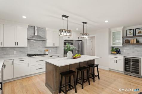 9 Beechwood Drive Newtown CT 06482