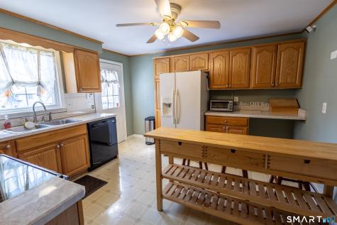 454 South Curtis Street Meriden CT 06450