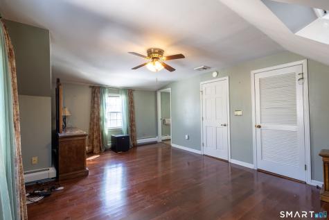 454 South Curtis Street Meriden CT 06450