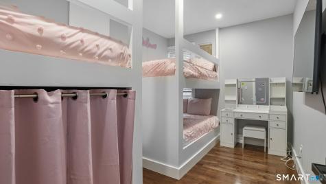 5 Candle Hill Road New Fairfield CT 06812