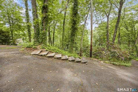 834 Totoket Road North Branford CT 06472