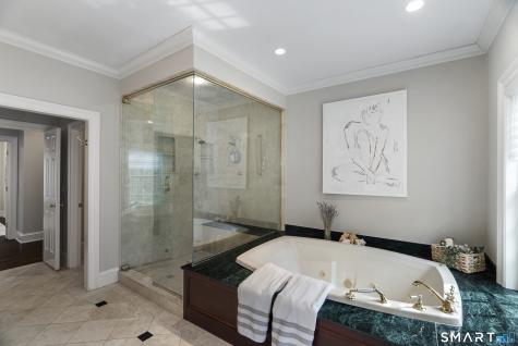59 Lord Davis Lane Avon CT 06001