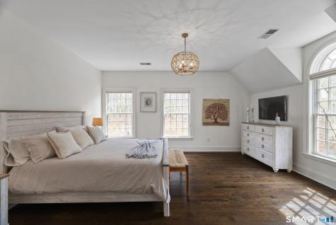 59 Lord Davis Lane Avon CT 06001