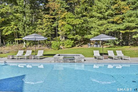 59 Lord Davis Lane Avon CT 06001