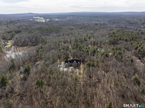 59 Lord Davis Lane Avon CT 06001
