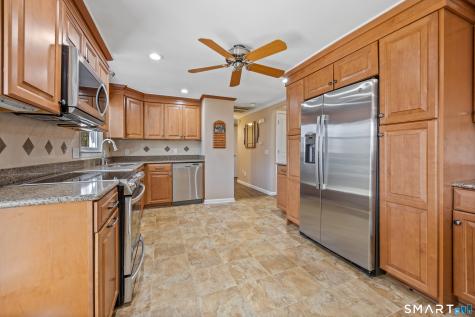 59 Cross Drive East Hartford CT 06118
