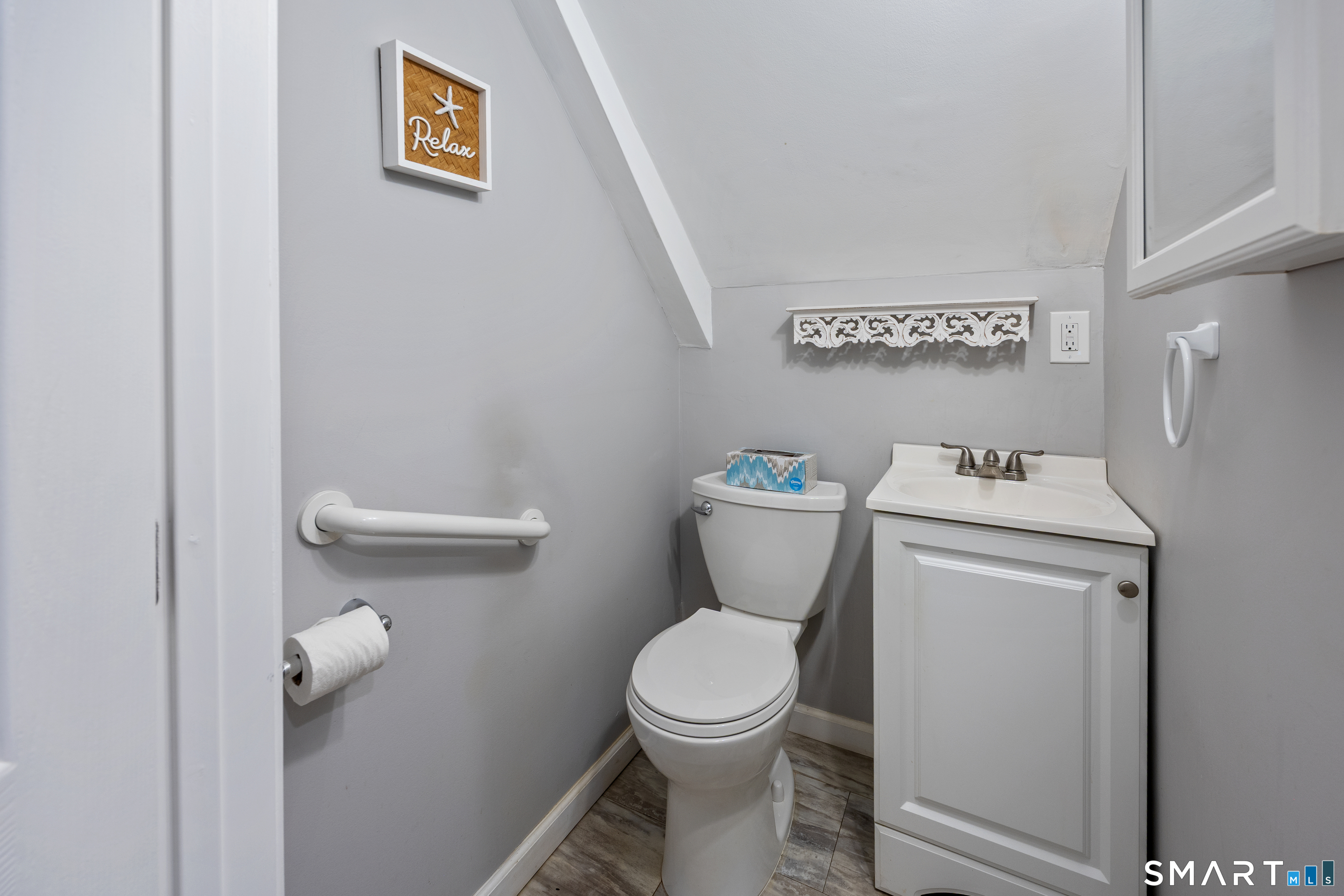 59 Cross Drive East Hartford CT 06118