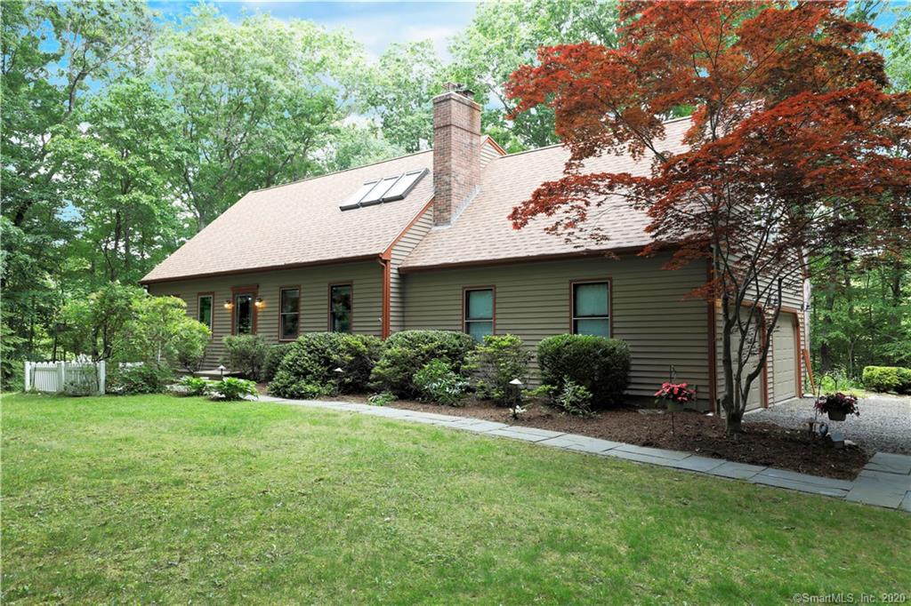1021 West Lake Avenue Guilford CT 06437