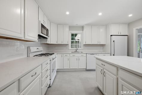 9 Crestwood Drive Danbury CT 06811