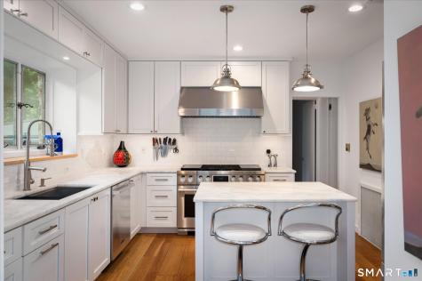 147 Highline Trail Stamford CT 06902