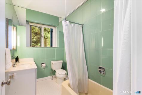 147 Highline Trail Stamford CT 06902