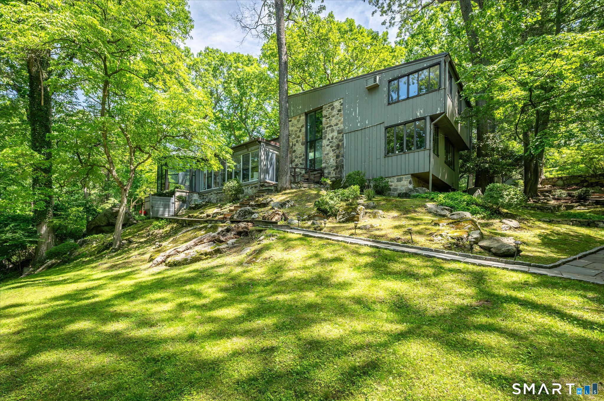 147 Highline Trail Stamford CT 06902