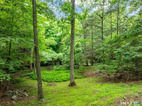 147 Highline Trail Stamford CT 06902