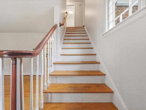 37 Commonwealth Avenue Newington CT 06111