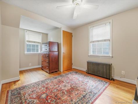 37 Commonwealth Avenue Newington CT 06111