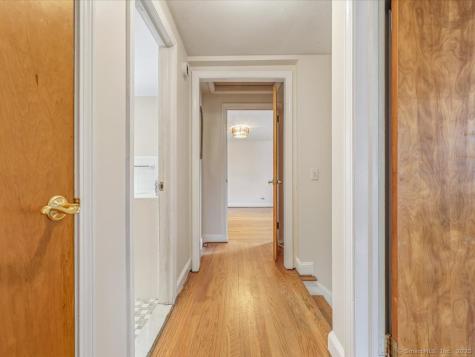 37 Commonwealth Avenue Newington CT 06111