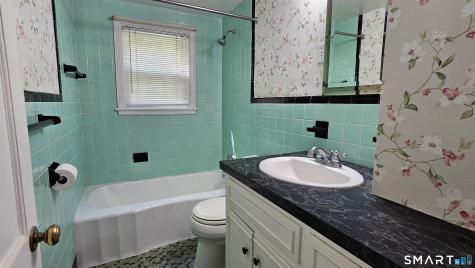 63 Moravia Road Avon CT 06001