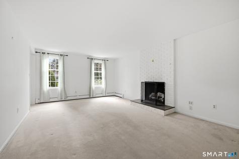 191 Hang Dog Lane Wethersfield CT 06109