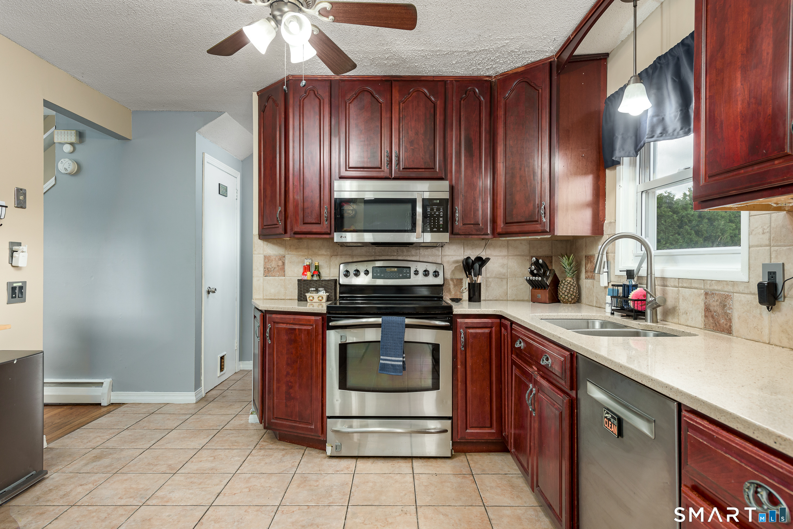 50 Putnam Lane Enfield CT 06082