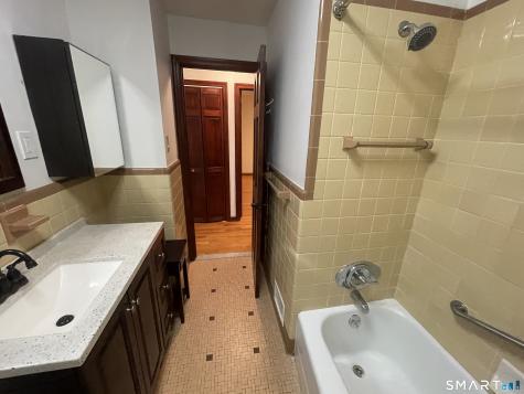 225 Blue Hills Avenue Hamden CT 06514
