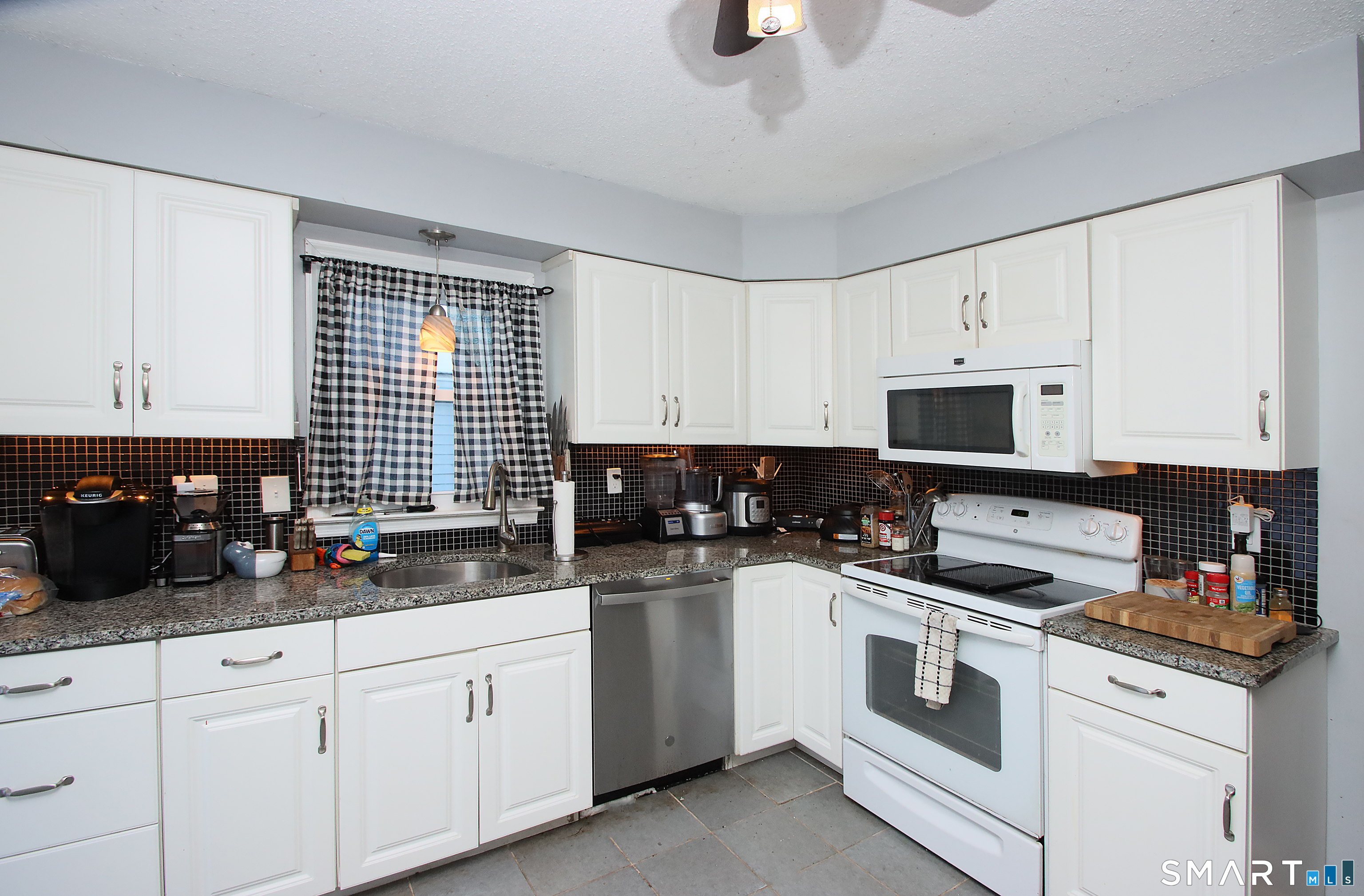 3 Whitlock Avenue Bethel CT 06801