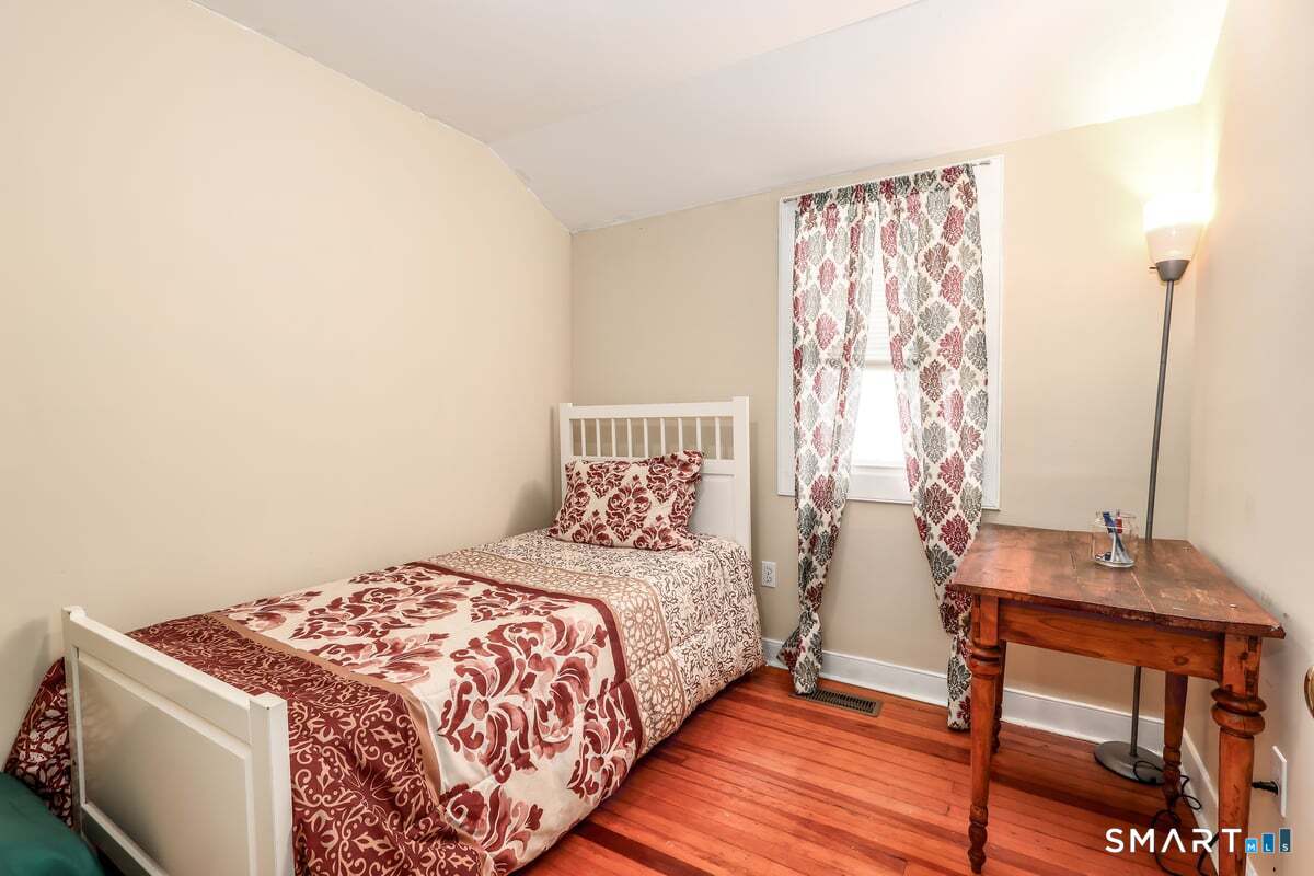 70 Dodgingtown Road Bethel CT 06801