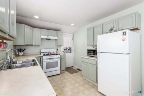 70 Dodgingtown Road Bethel CT 06801