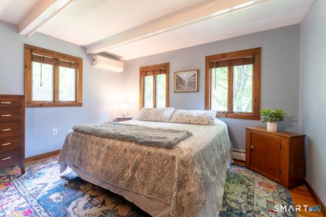 32 Lornadale Drive Norwich CT 06360