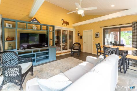 32 Lornadale Drive Norwich CT 06360