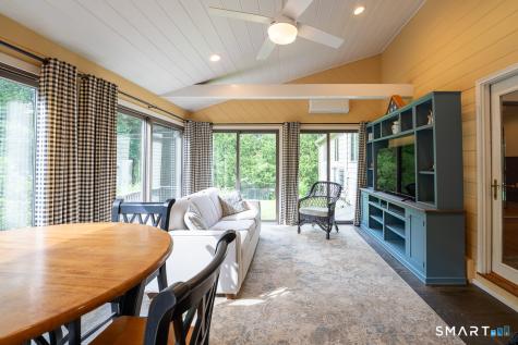 32 Lornadale Drive Norwich CT 06360