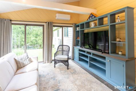 32 Lornadale Drive Norwich CT 06360