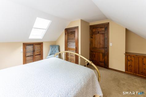 32 Lornadale Drive Norwich CT 06360