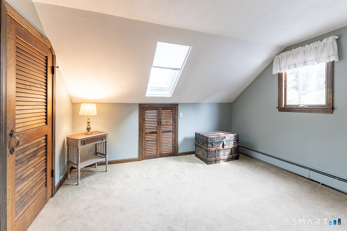 32 Lornadale Drive Norwich CT 06360