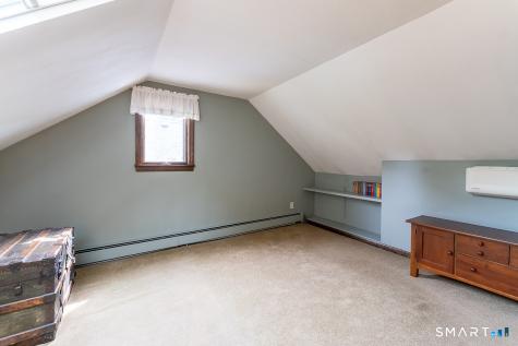 32 Lornadale Drive Norwich CT 06360
